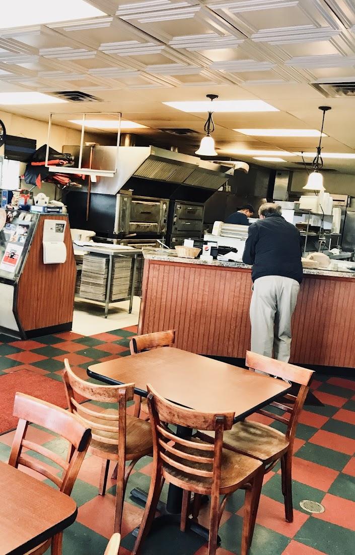 Anna Maria's II In Roscoe