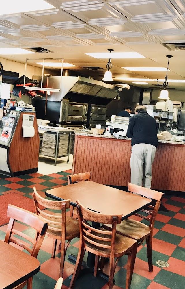 Anna Maria's II In Roscoe